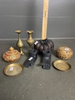 Mixed assortment of small Asian style trinkets