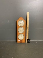 Modern thermometer/barometer - 2