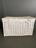 White cane basket - 4