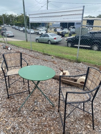 Outdoor Setting - Steel Table and 2 Plastic Chairs