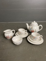 Childrens Wedgewood Peter Rabbit Tea Set