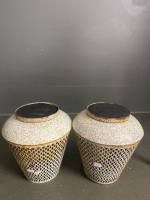 Pair of metal lantern holders - 3