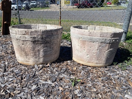 2x Ye Olde Barrel Concrete Planters