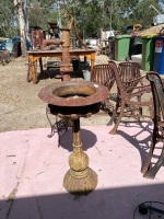 Stunning cast iron bird bath - 2