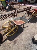 Wheel barrow