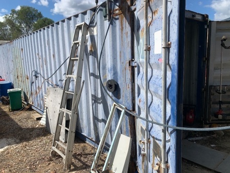 40ft Shipping Container with electric fittings