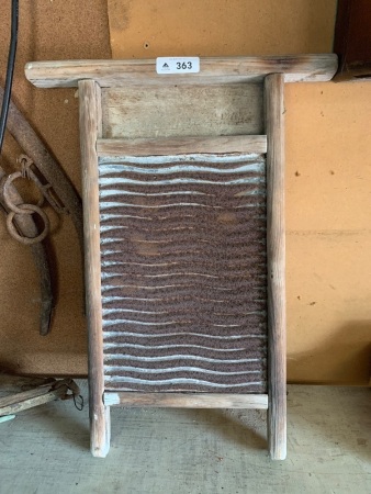 Antique Timber/Tin Wash Board