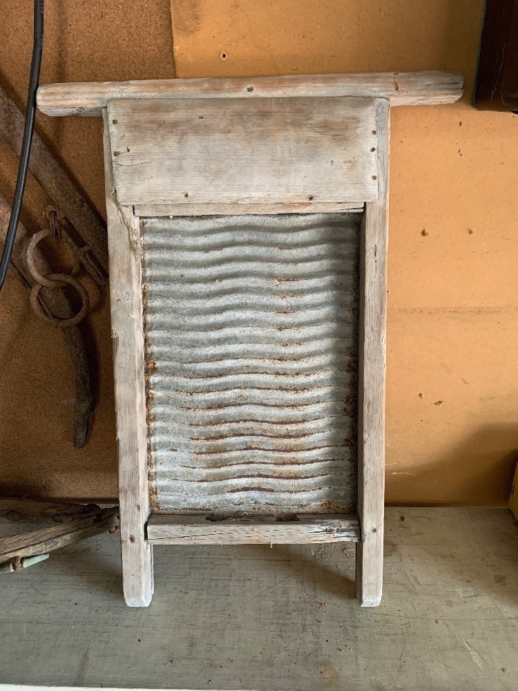 Antique Timber/Tin Wash Board