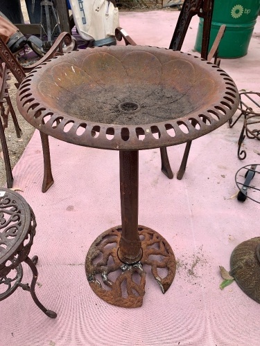 Cast iron bird bath/planter- repaired