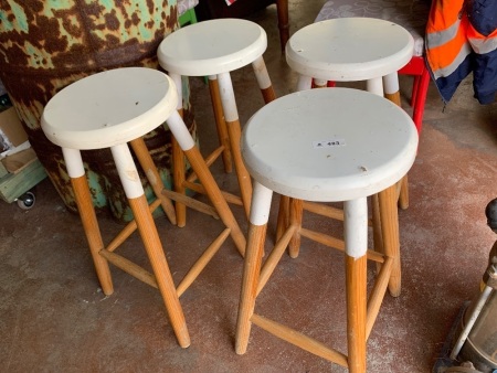 4 wooden bar stools