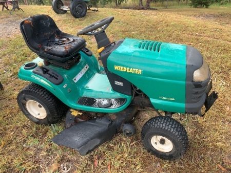 Weedeater Hydro 17.5hp Briggs and Stratton engine - 42in cut - blown motor