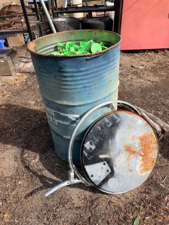 44gal drum with locking ring full of reo safety caps