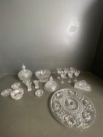 Selection of crystal and glassware - 3