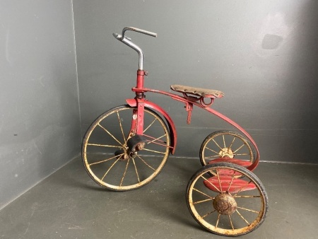 Rare spring frame Cyclops 1950s tricycle