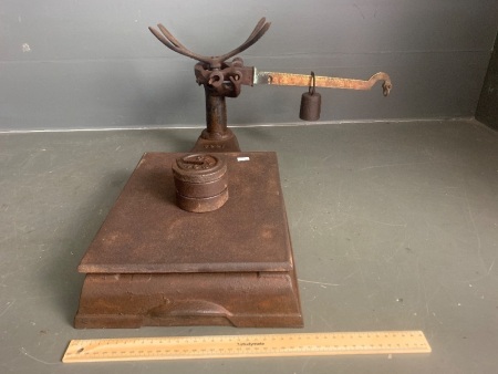 Vintage Balance Scales for Restoration with Weights