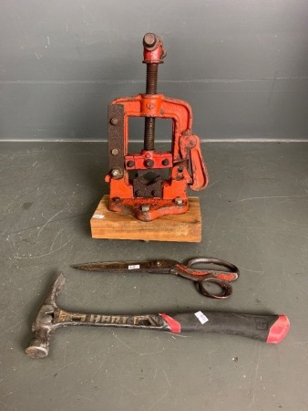 3 Vintage Tools inc. HART Carpenters Hammer, Heavy Duty Scissors and CMC Pipe Vise