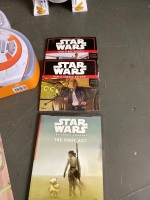 Star Wars Pack inc. Books, R2-D2 Coffee Plunger, Mandalorian Cake Pop Maker, Darth Vader Canister etc. - 2