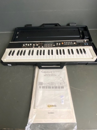 1980s Casio Keyboard in Case - inc. Manuals - working condition