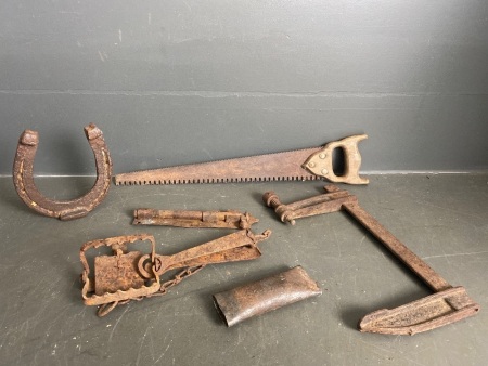 Small Metalware Lot inc. Iron Toe and Heeled Iron Horseshoe