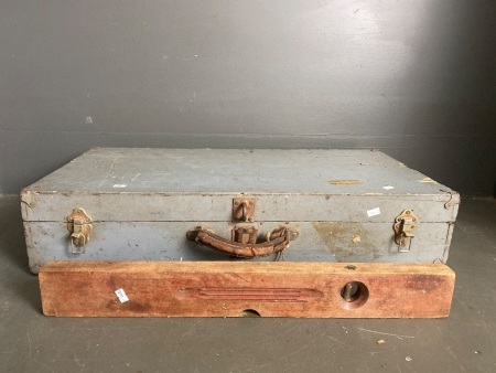 Timber Carpenters Case with Insert + Henry Diston and Sons Wooden Spirit Level