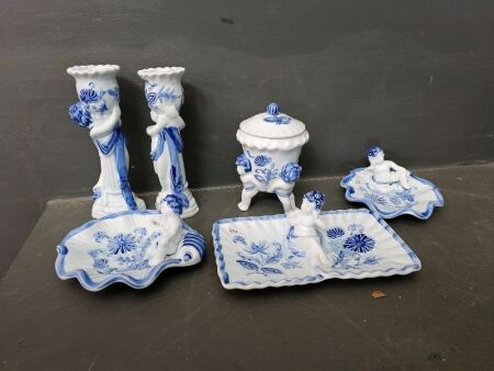 Blue and White bathroom set - Made in Japan