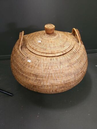 Large Buka basket