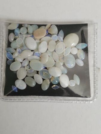 20 carats OPAL Solids Gemstones