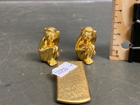 2 little monkeys and money clip