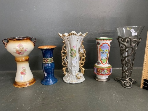 Mixed selection of 5 vases