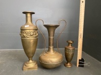 Mixed lot of copper and brass vases and a kettle - 3