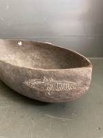 Papua New Guinea Siassi Island, Carved and Incised Feast/Ceremonial Bowl - 5