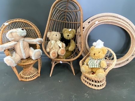 4 collector teddy bears with 3 cane display chairs and cane picture / mirror frame