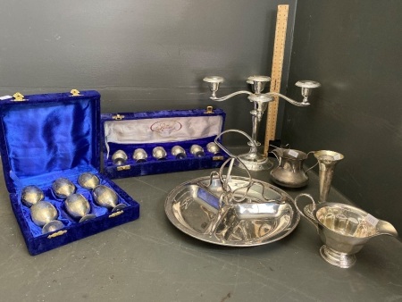 Mixed lot of silverware