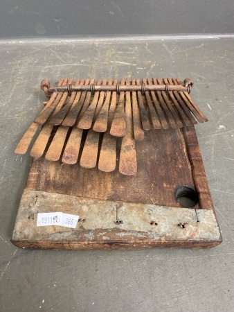 Vintage Kalimba thumb piano