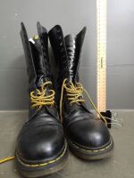 Doc Martin 14 hole lace up boots - 2