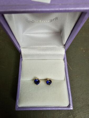 Pair of gold and blue stone earing studs