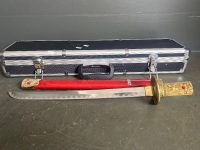 Repo Samurai sword with broken handle and carry case