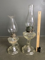 2 x clear glass kerosene lamps with chimneys