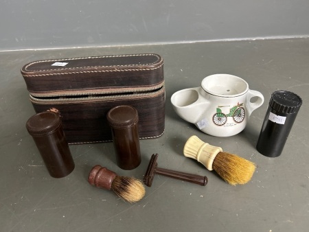 Vintage Shaving Kit in Leather Case inc Bakelite DE Razor, Shaving Brush and 2 Canisters + Shaving Scuttle, Extra Brush and Canister