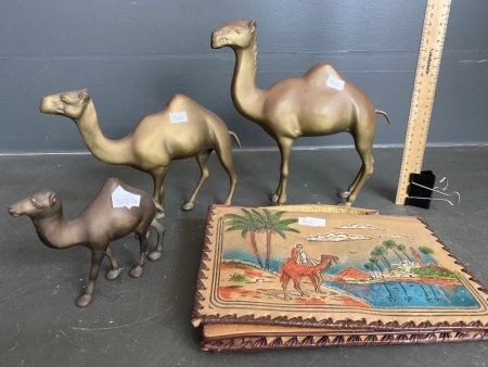 Set of brass camel figurines and vintage handbag with Egypt Camel scene