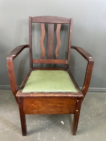 Antique Cedar Lavatory Chair with Tin Pot