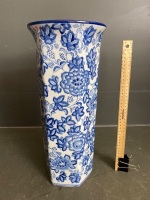 Large blue and white ceramic umbrella holder - 2