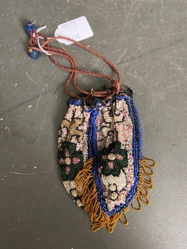 Antique ladies beaded purse