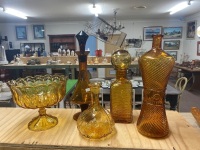 Amber glass collection including pedestal bowl - 2