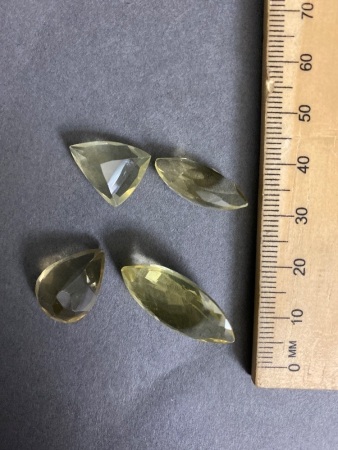 40 carats CITRINE Gemstones