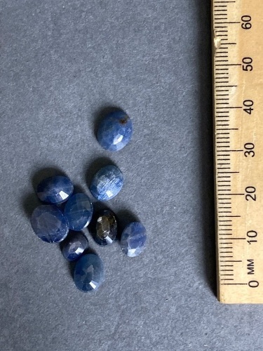 22 carats SAPPHIRE Gemstones