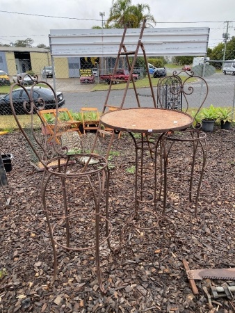 Tall metal outdoor 3 piece setting