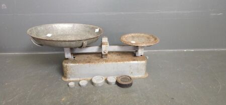 Vintage Set of Scales