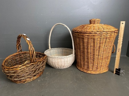 Collection of three baskets