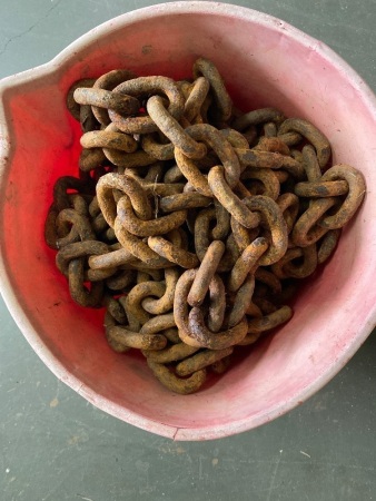 Large Quantity of Chain
